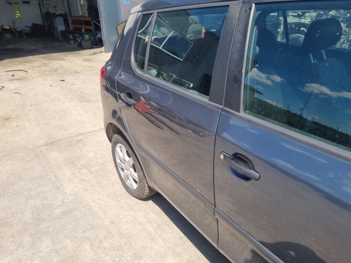 Usa dreapta spate Skoda Fabia 2 (5J, 542) [Fabr 2007-2014] Berlina cu hayon  195 Gri Meteor