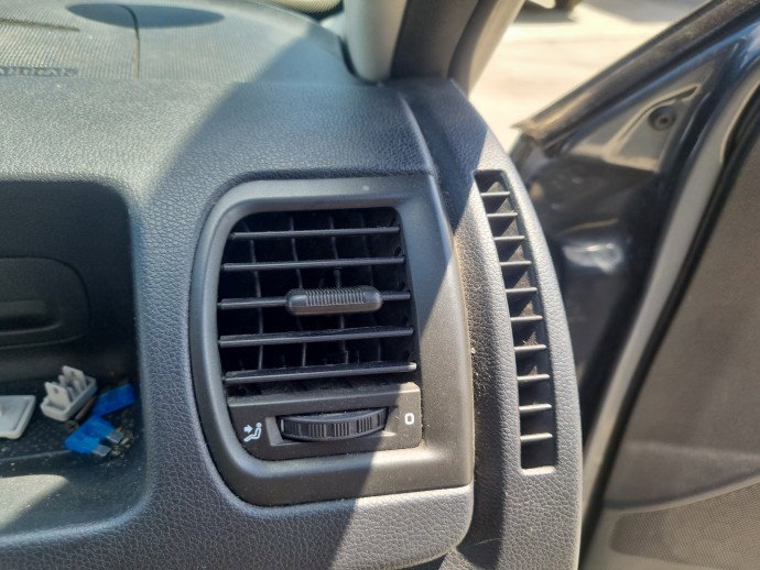 Grila aerisire dreapta Skoda Fabia 2 (5J, 542) [Fabr 2007-2014] OEM