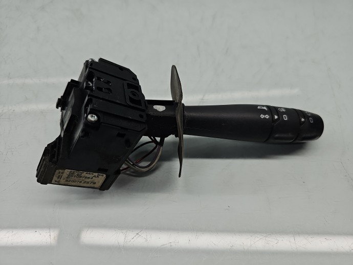 Maneta semnalizare Dacia Logan (LS) [Fabr 2004-2012] 8200792579
