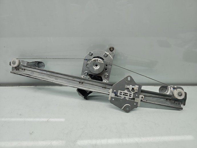 Macara electrica geam dreapta fata Dacia Logan (LS) [Fabr 2004-2012] OEM
