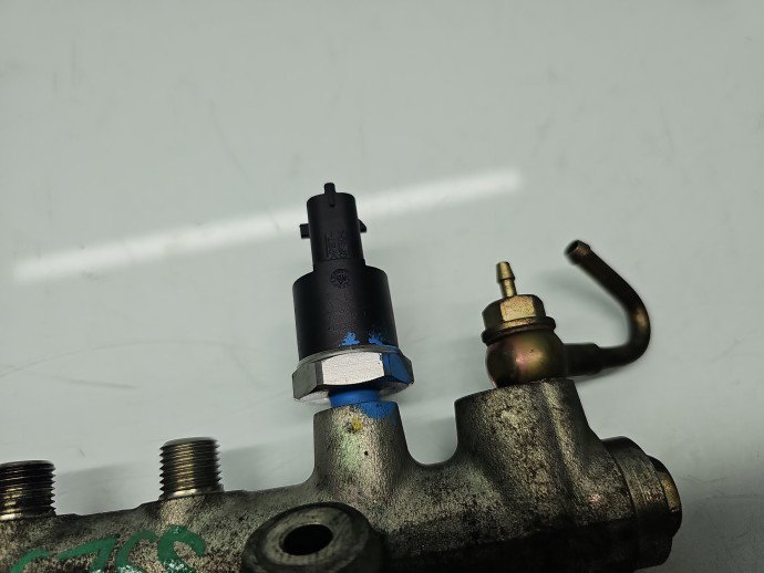 Rampa injectoare Opel Astra H [Fabr 2004-2009] 0445214049