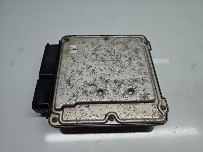 Calculator motor ECU AUDI A3 (8P1) [Fabr 2003-2012] 03L906022HA 2.0 TDI CBAB 103KW / 140CP