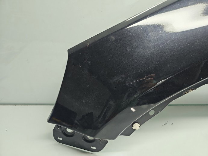 Aripa stanga fata Volkswagen Tiguan (5N) [Fabr 2007-2016] SUV  040 Negru Unilack