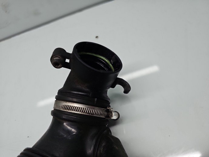 Tub admisie aer AUDI Q3 (8UB) [Fabr 2011-2018] 5N0129656 2.0 TDI CBAB 103KW / 140CP