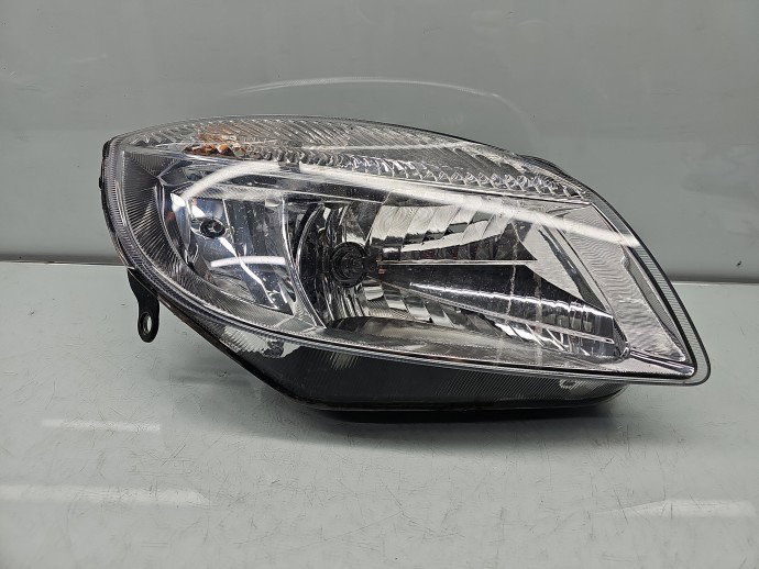 Far dreapta Skoda Fabia 2 (5J, 542) [Fabr 2007-2014] Berlina cu hayon  OEM
