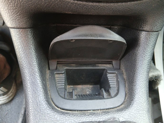 Scrumiera PEUGEOT 206 [Fabr 1998-2009] OEM