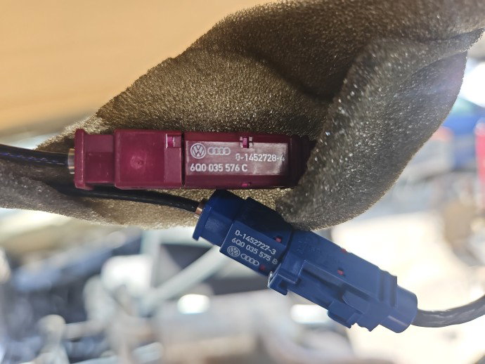 Antena Volkswagen Tiguan (5N) [Fabr 2007-2016]
