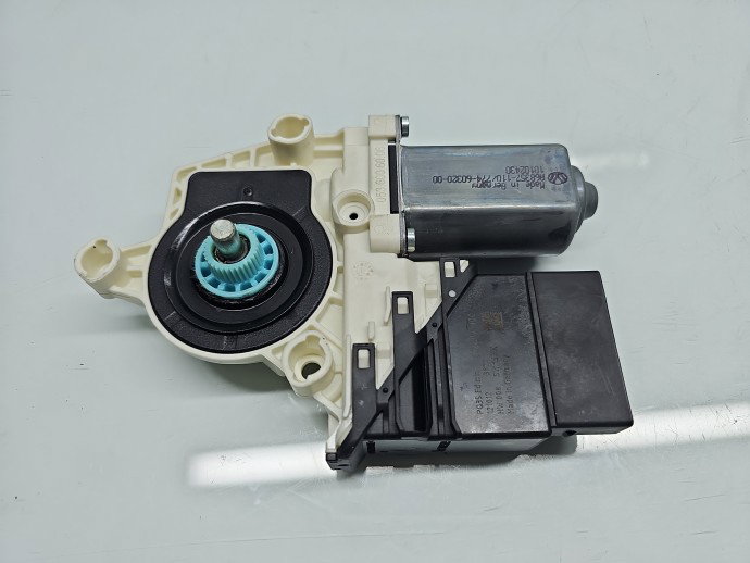 Motoras geam dreapta spate Volkswagen Tiguan (5N) [Fabr 2007-2016] SUV 5N0959704F