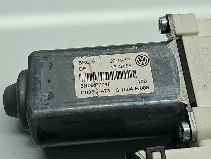 Motoras geam dreapta spate Volkswagen Tiguan (5N) [Fabr 2007-2016] SUV 5N0959704F