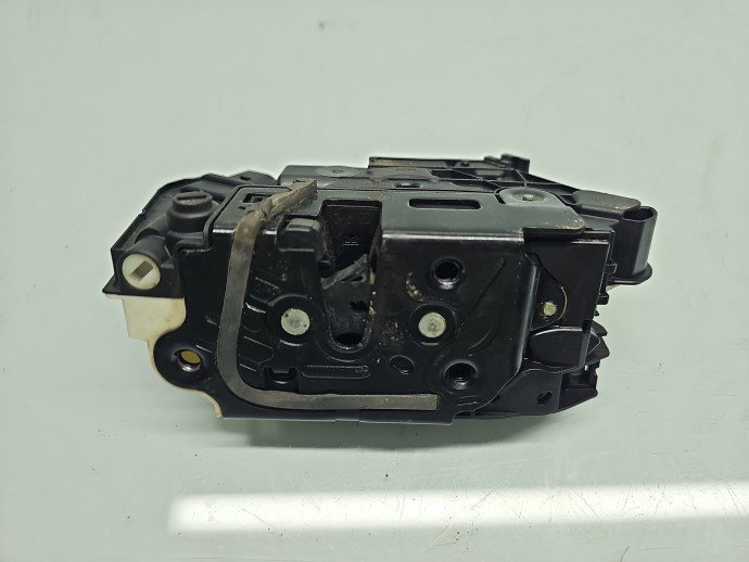 Broasca usa stanga spate Volkswagen Tiguan (5N) [Fabr 2007-2016] SUV 5N0839015G
