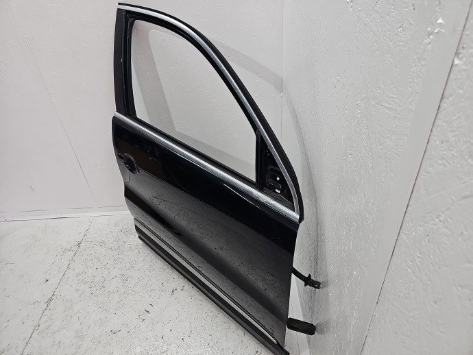 Usa dreapta fata Volkswagen Tiguan (5N) [Fabr 2007-2016] SUV LC9X