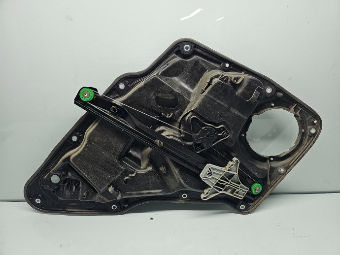 Macara electrica geam dreapta spate Volkswagen Tiguan (5N) [Fabr 2007-2016] SUV 5N0839730R