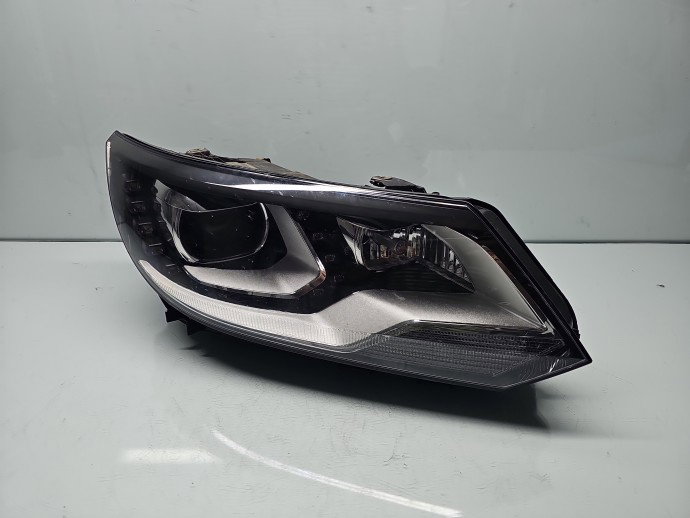Far dreapta Volkswagen Tiguan (5N) [Fabr 2007-2016] SUV  1ZS010748