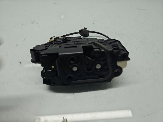 Broasca usa dreapta spate Volkswagen Tiguan (5N) [Fabr 2007-2016] SUV 5N0839016G