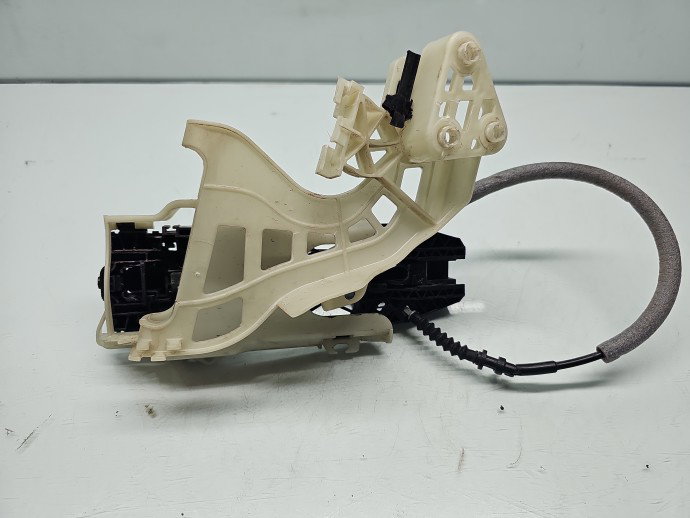 Maner usa dreapta fata Volkswagen Tiguan (5N) [Fabr 2007-2016] SUV LC9X