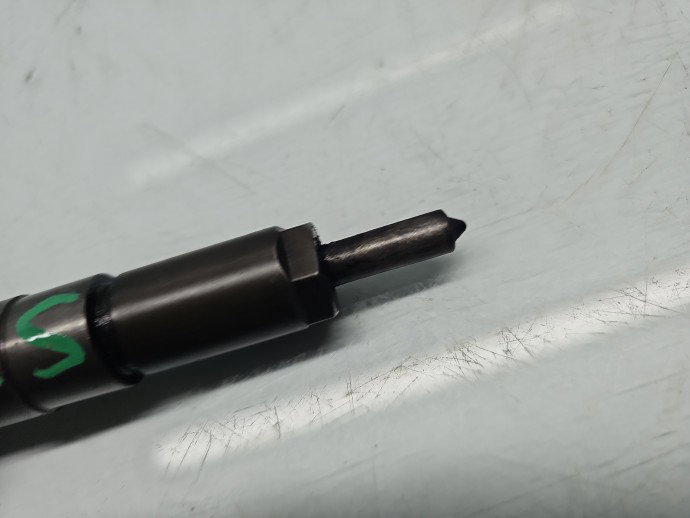 Injector PEUGEOT 206 [Fabr 1998-2009] 9641496180 1.4 HDI 8HX 50KW / 68CP