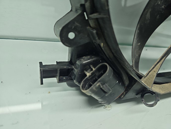 Electroventilator Opel Zafira A (F75) [Fabr 1999-2005] 90570740 2.0 CDTI Y20DTH 74 kW / 101 CP