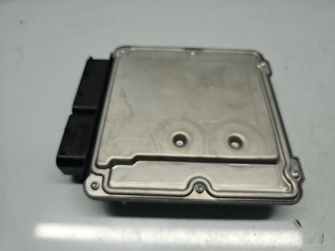 Calculator motor ECU AUDI A4 (8EC, B7) [Fabr 2004-2008] 03G906016FP 2.0 TDI BPW 103 kW / 140 CP
