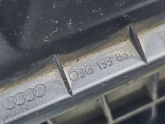 Carcasa filtru aer AUDI A4 (8EC, B7) [Fabr 2004-2008] 03G133837 2.0 TDI BPW 103 kW / 140 CP