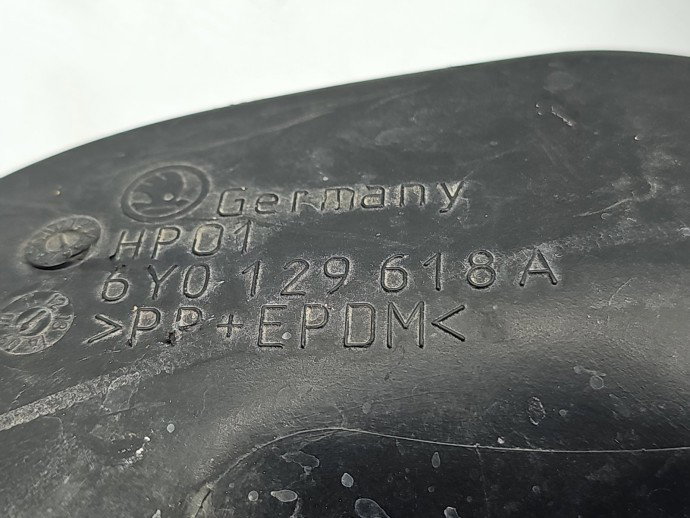 Tub admisie aer Volkswagen Polo (9N) [Fabr 2001-2008] 6Y0129618A 1.2 TSI CHFA 44 kW / 60 CP