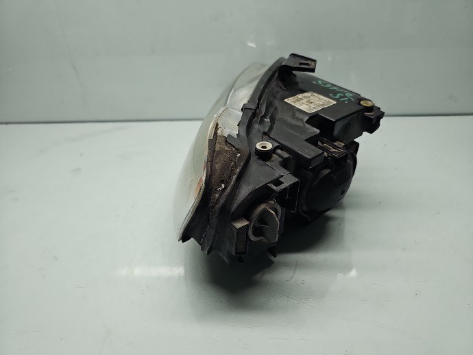 Far stanga AUDI A4 (8EC, B7) [Fabr 2004-2008] Break  8E0941003AJ