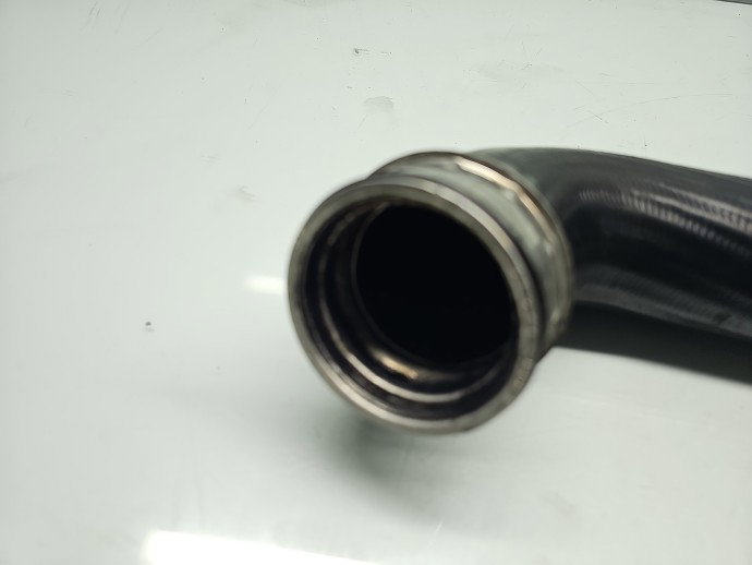 Furtun intercooler AUDI A4 (8EC, B7) [Fabr 2004-2008] 8E0145737E 2.0 TDI BPW 103 kW / 140 CP