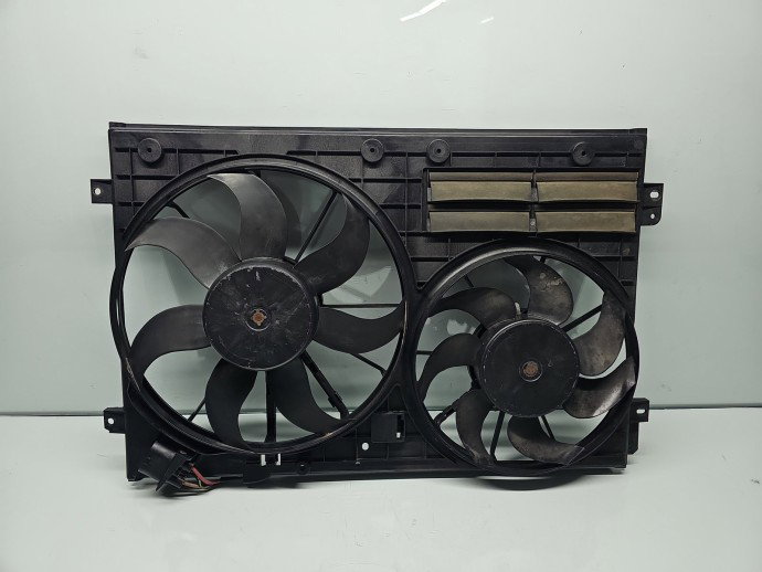 Electroventilator Volkswagen Passat B7 (362) [Fabr 2010-2014] 1K0121207BC 2.0 TDI CBAB 103 kW / 140 CP