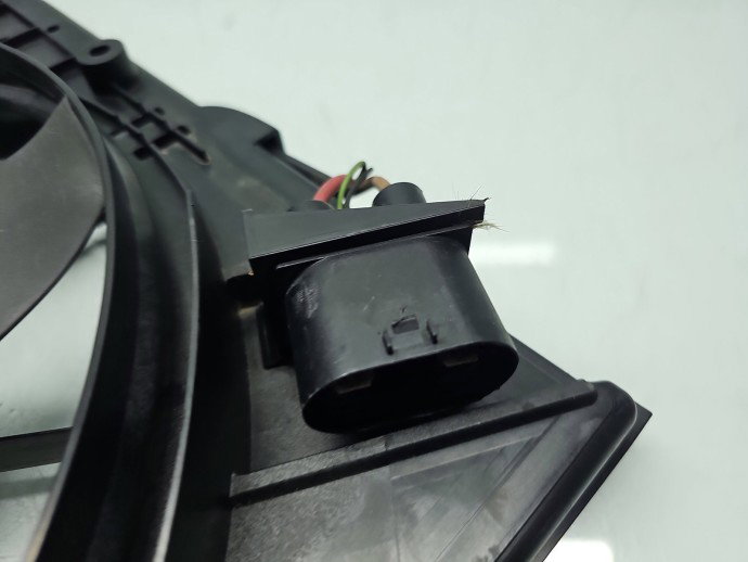 Electroventilator Volkswagen Passat B7 (362) [Fabr 2010-2014] 1K0121207BC 2.0 TDI CBAB 103 kW / 140 CP