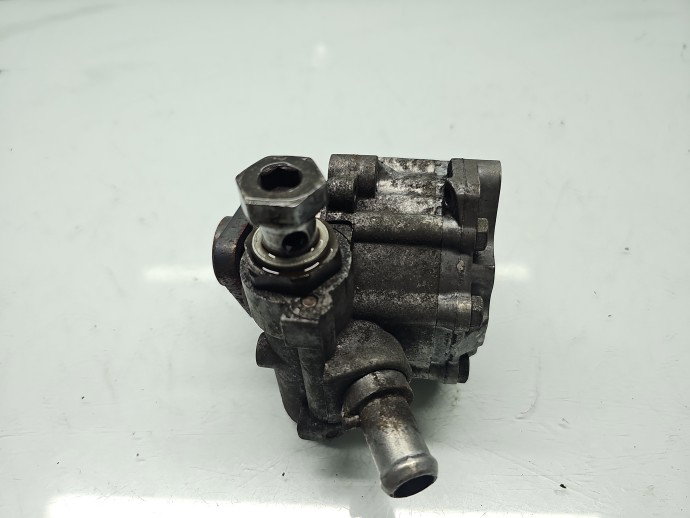 Pompa servodirectie AUDI A4 (8EC, B7) [Fabr 2004-2008] 8e0145155n 2.0 TDI BPW 103 kW / 140 CP