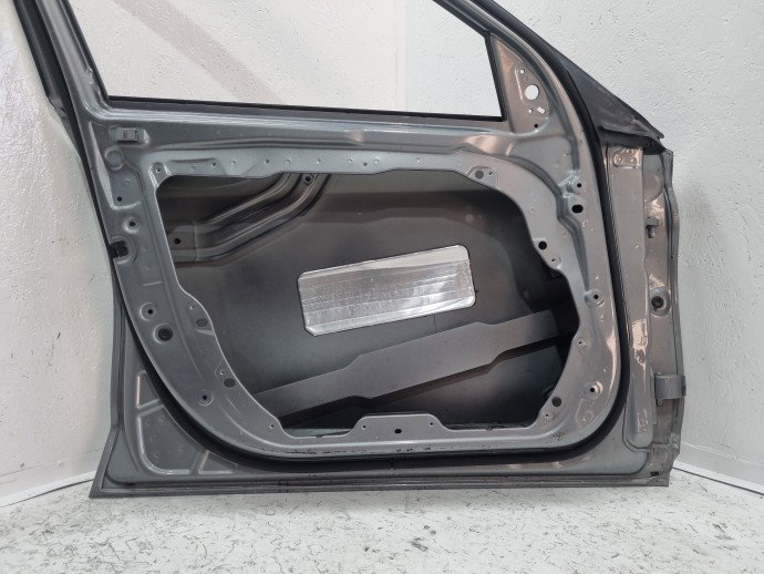 Usa stanga fata Mercedes Clasa C (W205) [Fabr 2014-prezent] Sedan AMG Argintiu palladium
