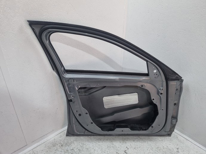 Usa stanga fata Mercedes Clasa C (W205) [Fabr 2014-prezent] Sedan AMG Argintiu palladium