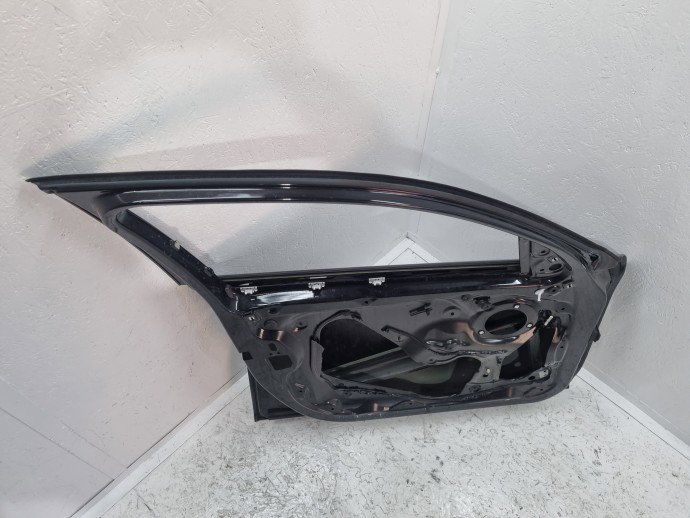 Usa stanga fata Bmw 1 (F20) [Fabr 2011-2017] Hatchback Facelift Schwarz II 668