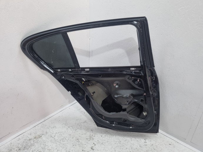 Usa stanga spate Bmw 1 (F20) [Fabr 2011-2017] Hatchback Facelift Schwarz II 668