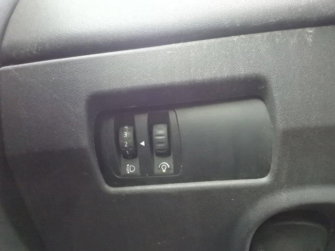 Butoane reglaj faruri Renault Megane 2 1.6 benz OEM 2003-2008