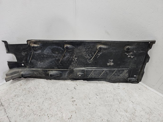 Scut lateral dreapta Volkswagen Tiguan (5N) [Fabr 2007-2016] SUV 5N0825202C