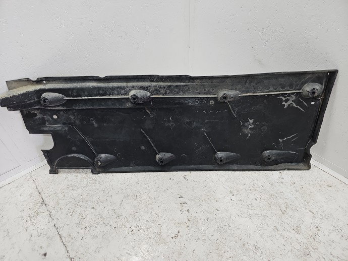 Scut lateral stanga Volkswagen Tiguan (5N) [Fabr 2007-2016] SUV 5N0825201B