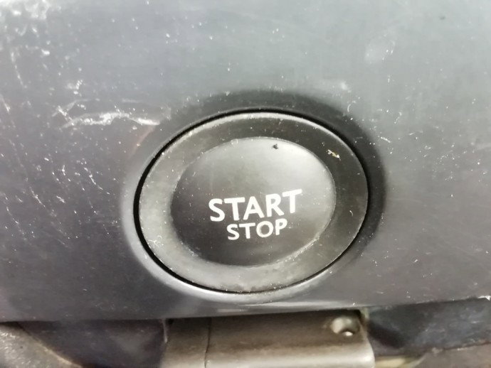Buton start-stop Renault Megane 2 1.6 benz OEM 2003-2008
