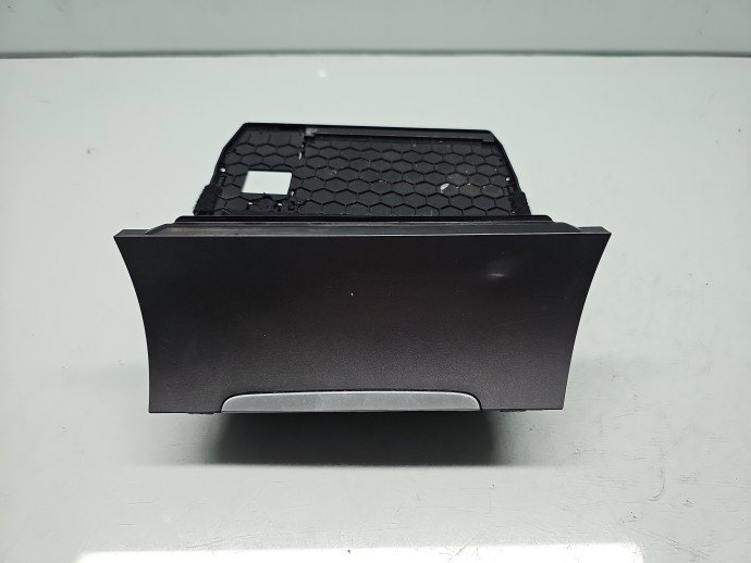 Scrumiera Volkswagen Golf 7 (5G) [Fabr 2014-prezent] OEM