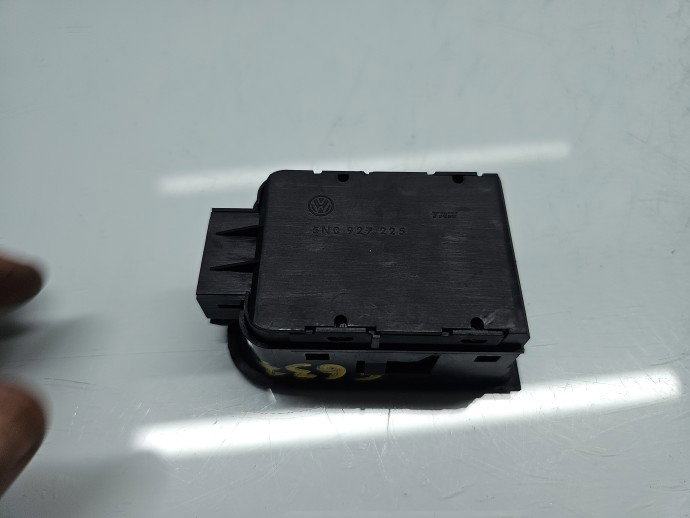 Buton frana de mana Volkswagen Tiguan (5N) [Fabr 2007-2016] 5N0927225
