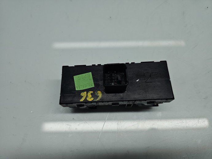 Butoane comanda geamuri sofer Volkswagen Passat B7 (362) [Fabr 2010-2014] 1K4959857B