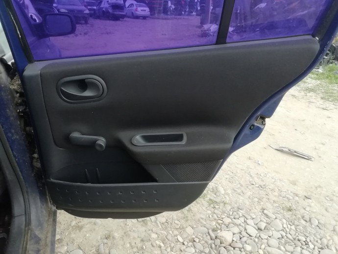 Fata usa dreapta spate Renault Megane 2 1.6 benz OEM 2003-2008