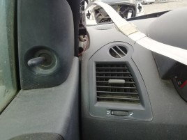 Grila aerisire stanga Renault Megane 2 1.6 benz OEM 2003-2008