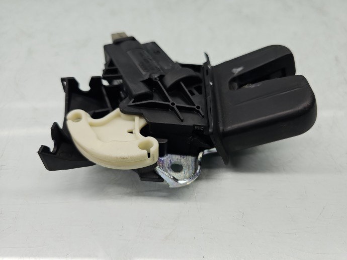 Broasca capota spate Volkswagen Passat CC (358) [Fabr 2012-2016] Coupe Facelift, GT 4F5827505D
