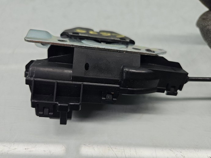 Broasca capota spate Mercedes Clasa C (W205) [Fabr 2014-prezent] Sedan AMG A2047500485