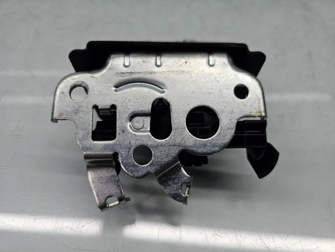 Broasca capota spate Volkswagen Jetta 4 (162,163) [Fabr 2010-2016] Sedan 5C6827520B