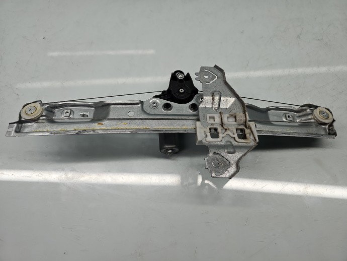 Macara electrica geam dreapta spate Renault Kadjar [Fabr 2015-prezent] SUV 827004EA0A
