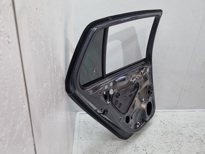 Usa stanga spate Volkswagen Golf 7 (5G) [Fabr 2014-prezent] Hatchback LI7F