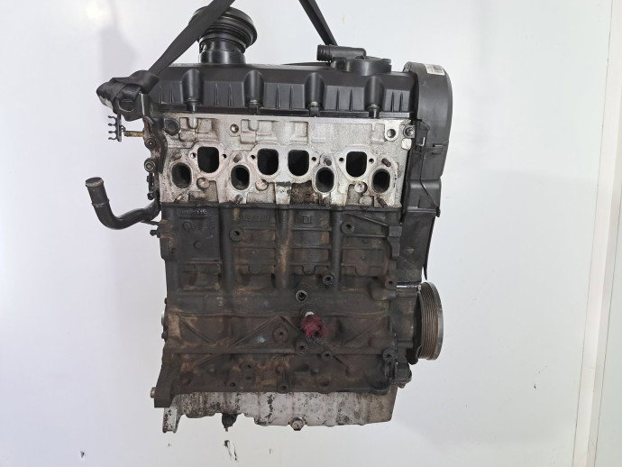 Motor complet ambielat Volkswagen Passat B6 (3C2) [Fabr 2005-2010] BXE 1.9 TDI BXE 77KW / 105CP