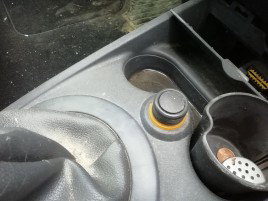 Priza 12v cu bricheta Renault Megane 2 1.6 benz OEM 2003-2008