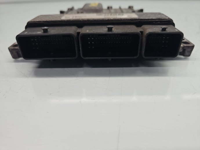Calculator motor ECU Renault Kadjar [Fabr 2015-prezent] 237107137R 1.5 DCI K9K 96KW / 131CP